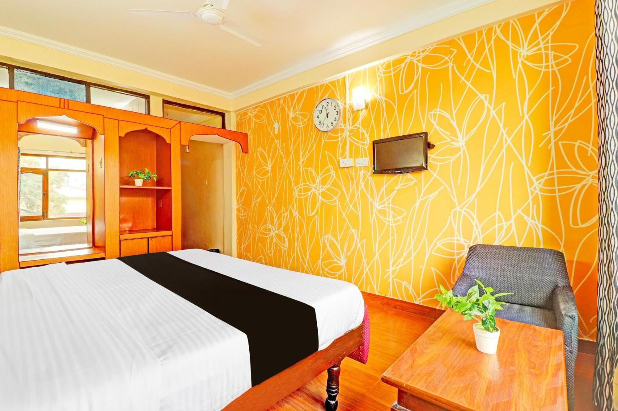 Hotel Super Collection O Pioneer Masuri Exterior foto