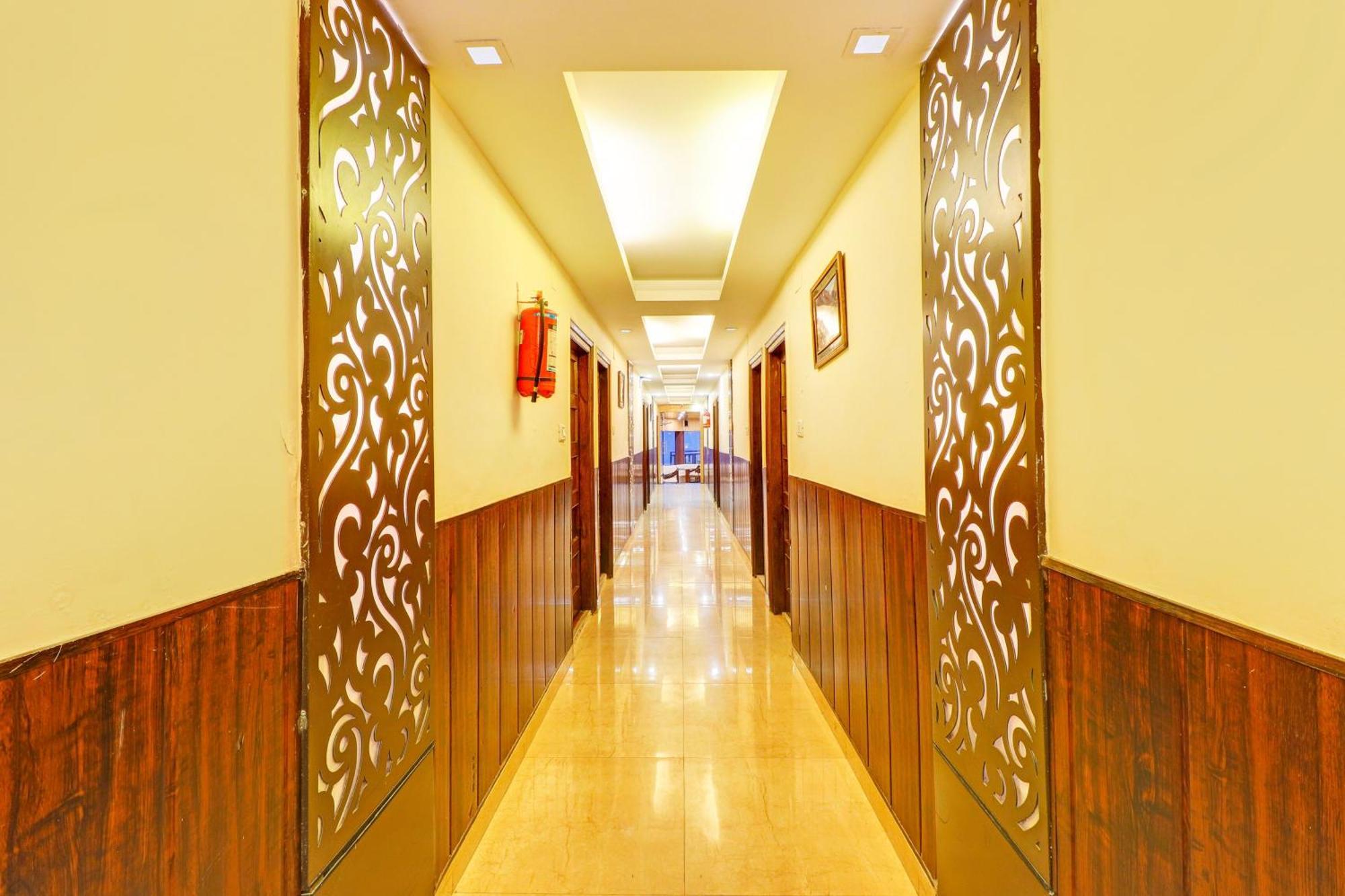 Hotel Super Collection O Pioneer Masuri Exterior foto