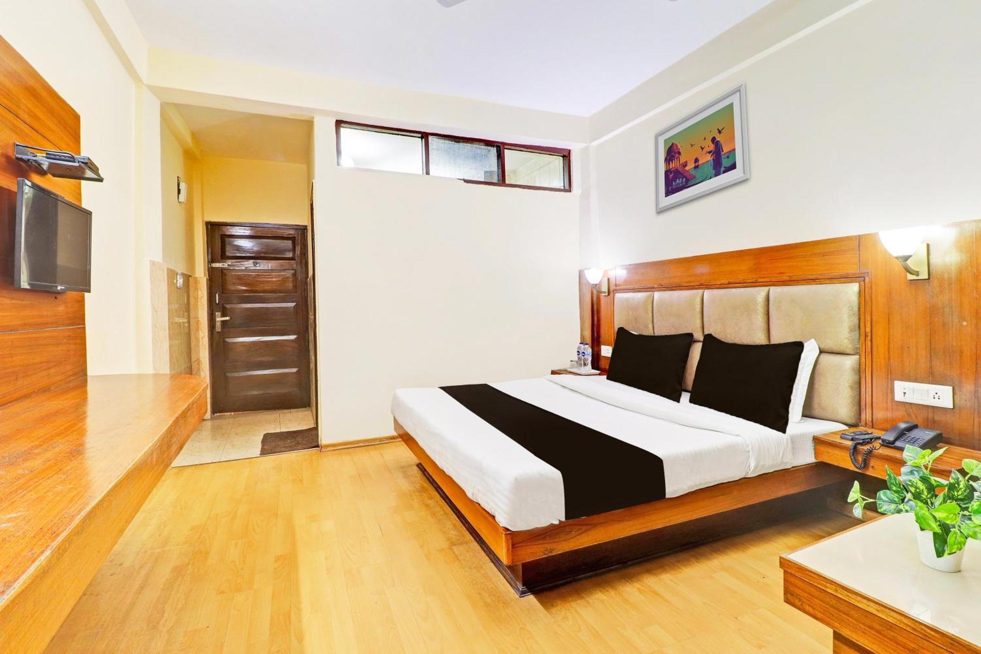 Hotel Super Collection O Pioneer Masuri Exterior foto